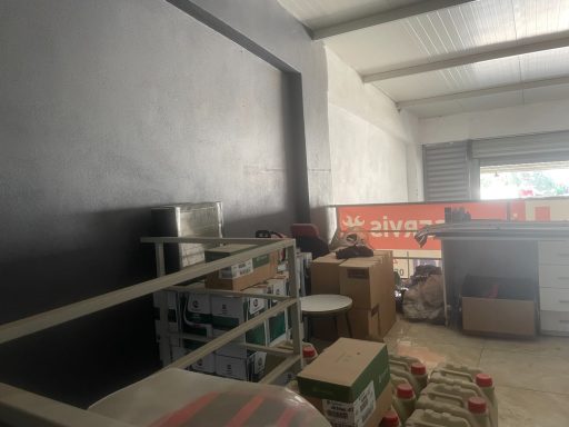 Isuzu Salihli Ziya Özel Servis üst kat